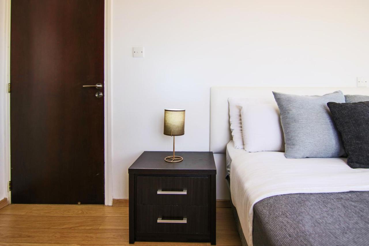 Apartamento Seaside Luxury Flat Pervolia Exterior foto